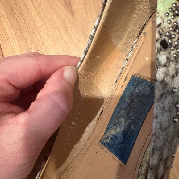 Salvatore Ferragamo Snake Print Flats with Bow - Picture 6 of 6